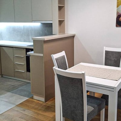 Аренда светлой 2-комнатной квартиры, 46 м², ЖК Блок А, Новый Белград, Сербия